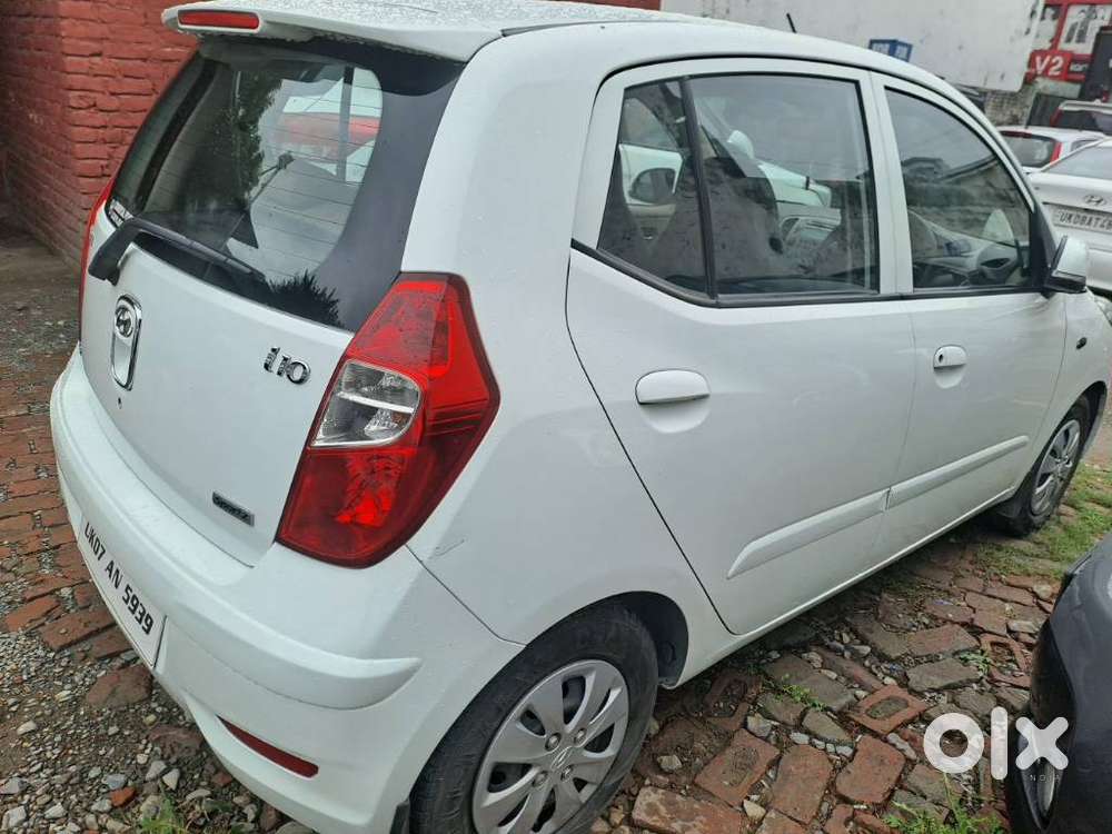 Hyundai I10 Sportz, 2012, Petrol