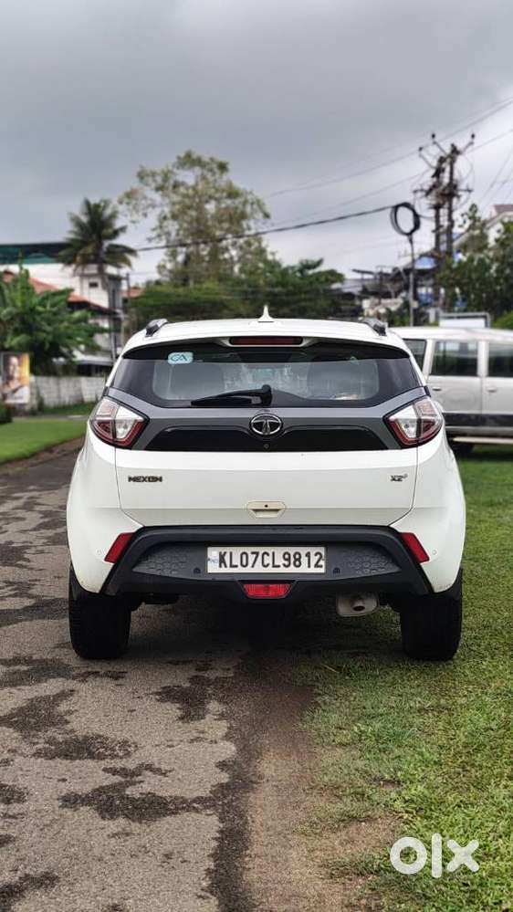 Tata Nexon 1.2 Revotron Xz Plus, 2017, Petrol