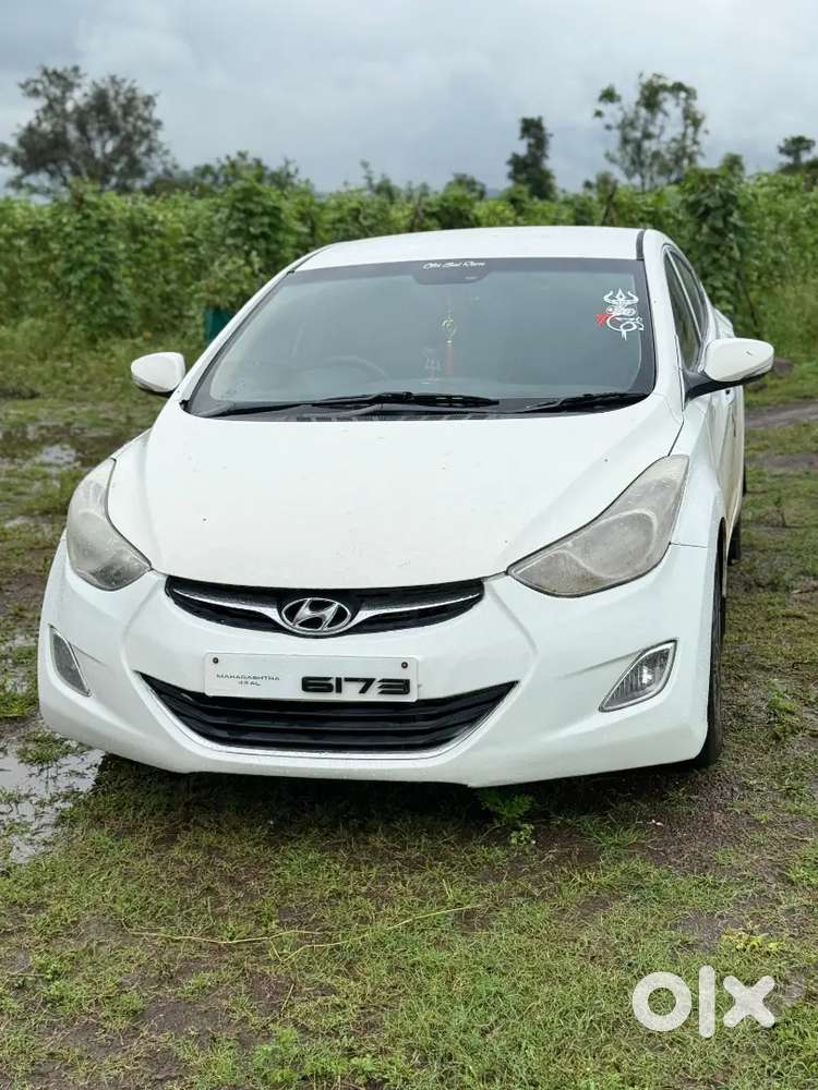 Hyundai New Elantra 2012 Diesel 95000 Km Driven