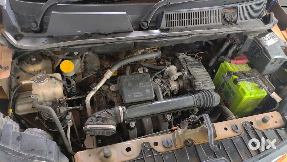 Renault Triber Rxz Easy-r Amt, 2022, Petrol