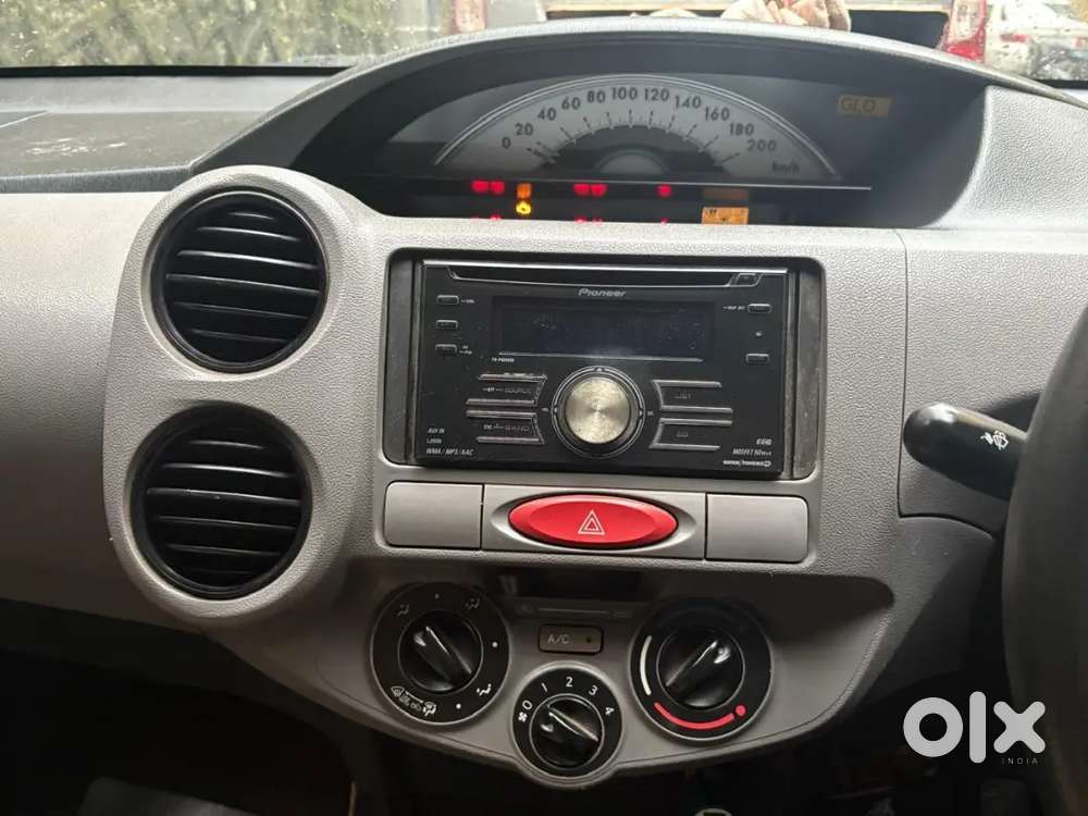 Toyota Etios Liva 2011