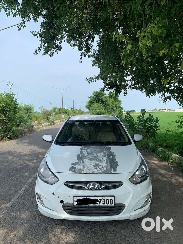 Hyundai Fluidic Verna 2012