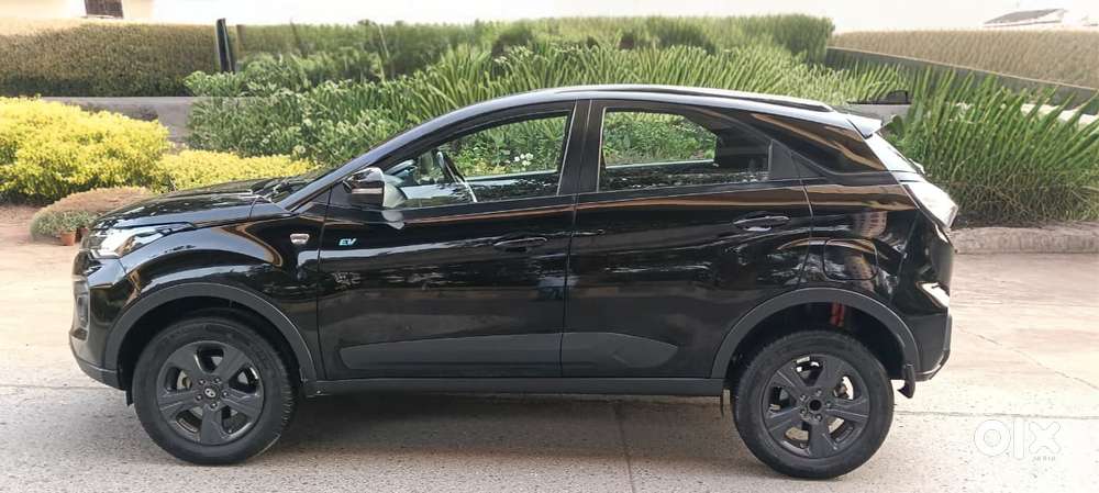 Tata Nexon Ev Xz Plus Lux Dark Edition, 2023, Electric