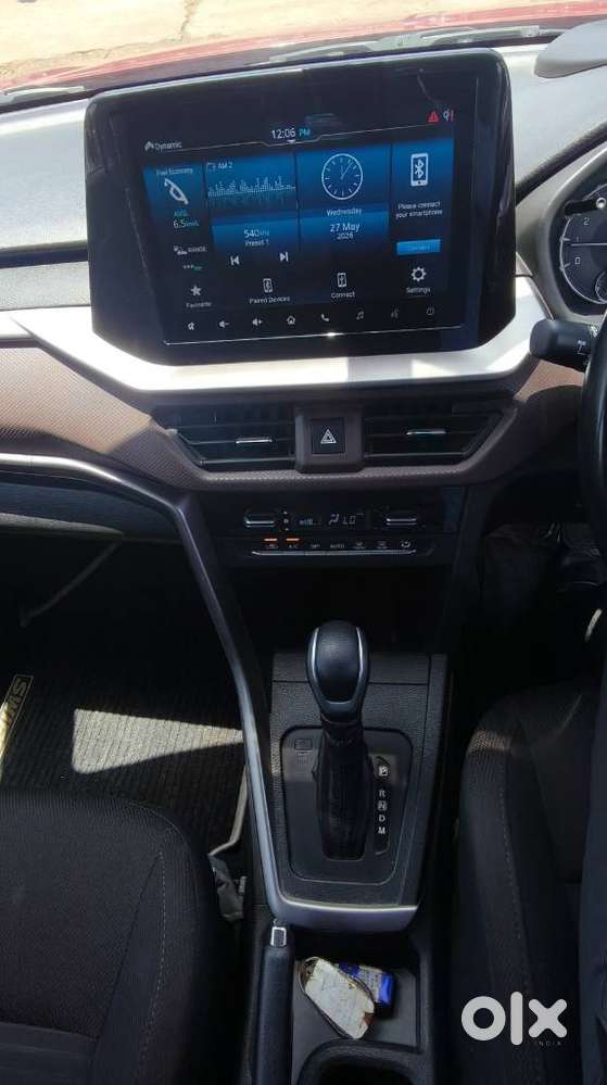 Maruti Suzuki Brezza 1.5 Zxi Plus At Smart Hybrid, 2022, Petrol