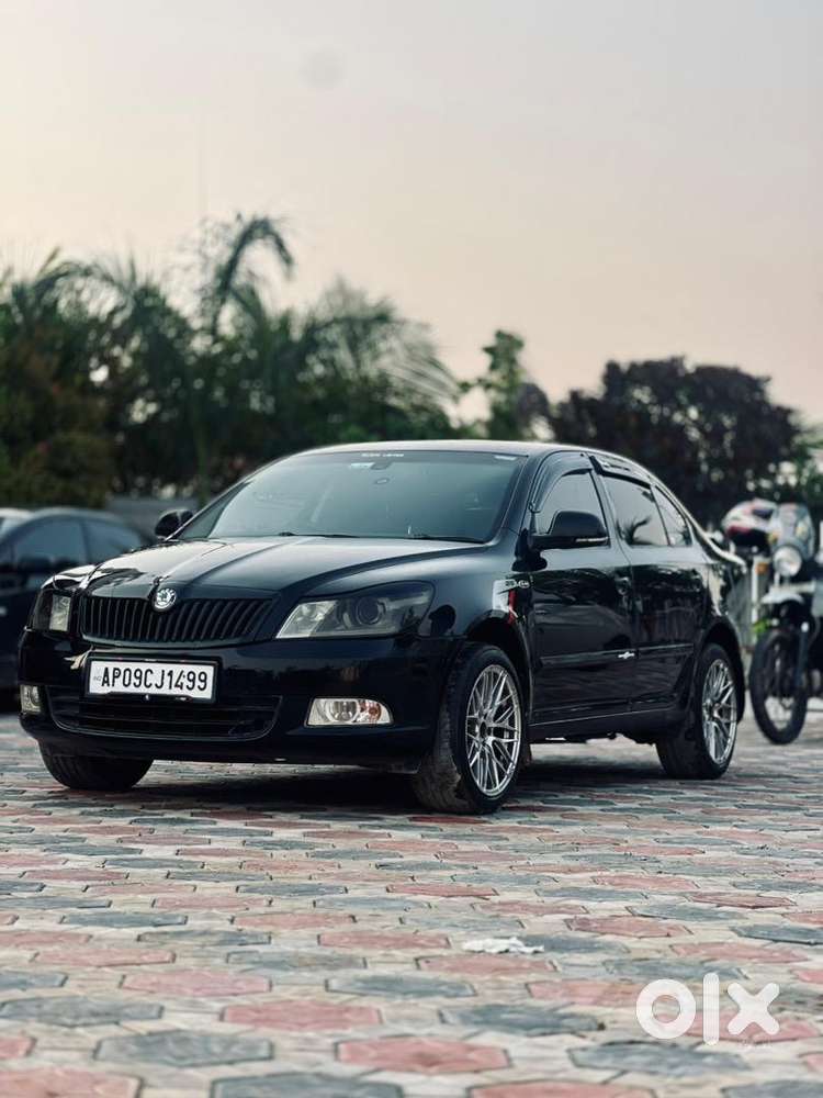 Skoda Laura 2012 Diesel Well Maintained