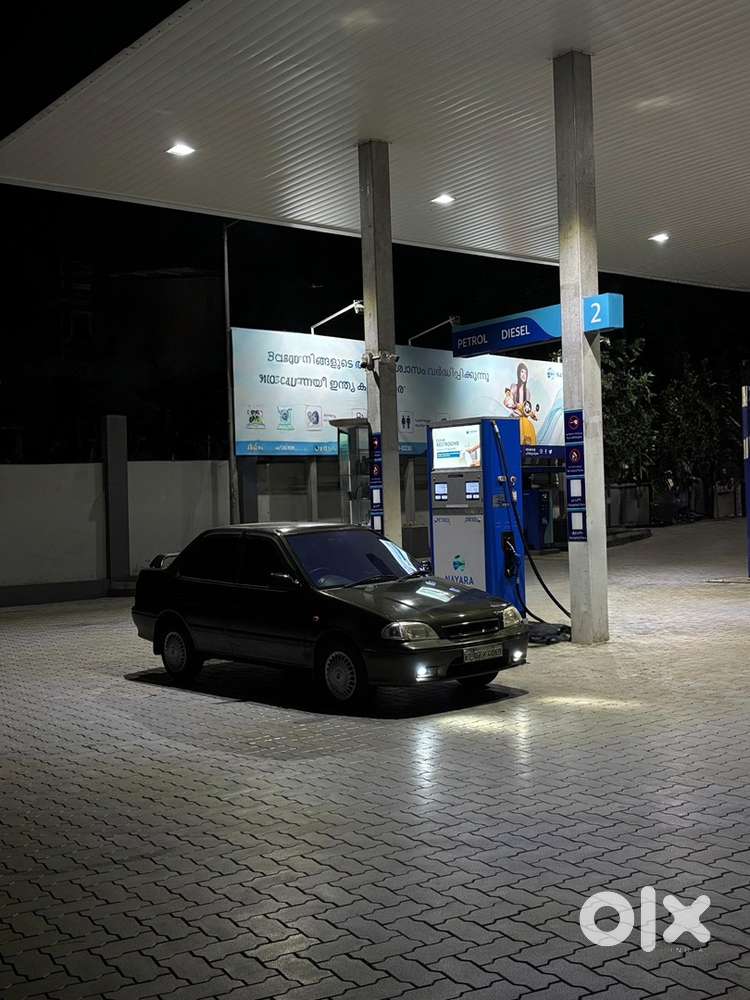 Maruti Suzuki Esteem 1999