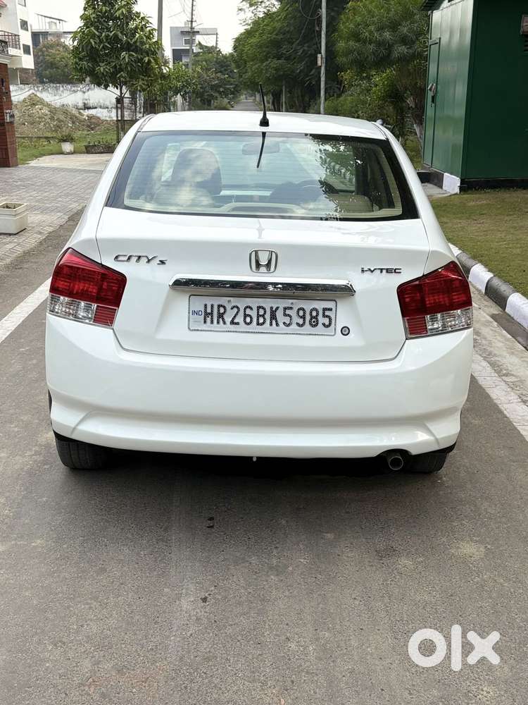 Honda City V Inspire, 2011, Petrol