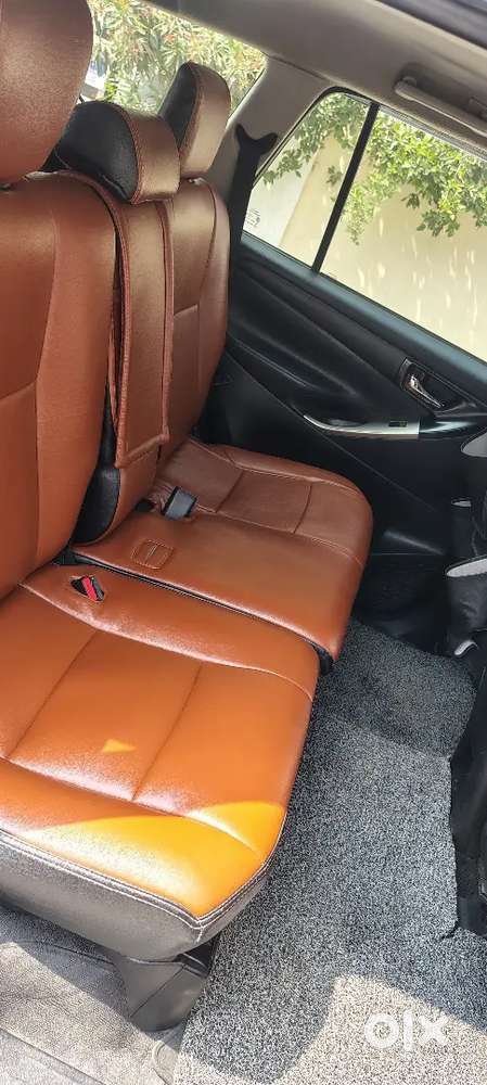 Crysta 2019 Taxi 7+1