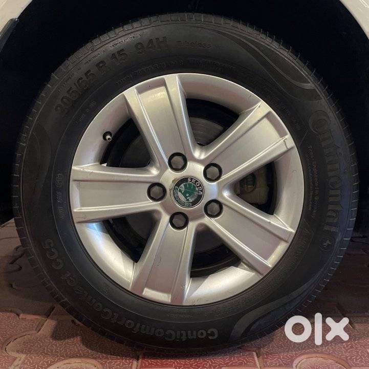 Skoda Laura 2.0 Tdi At L And K, 2011, Diesel