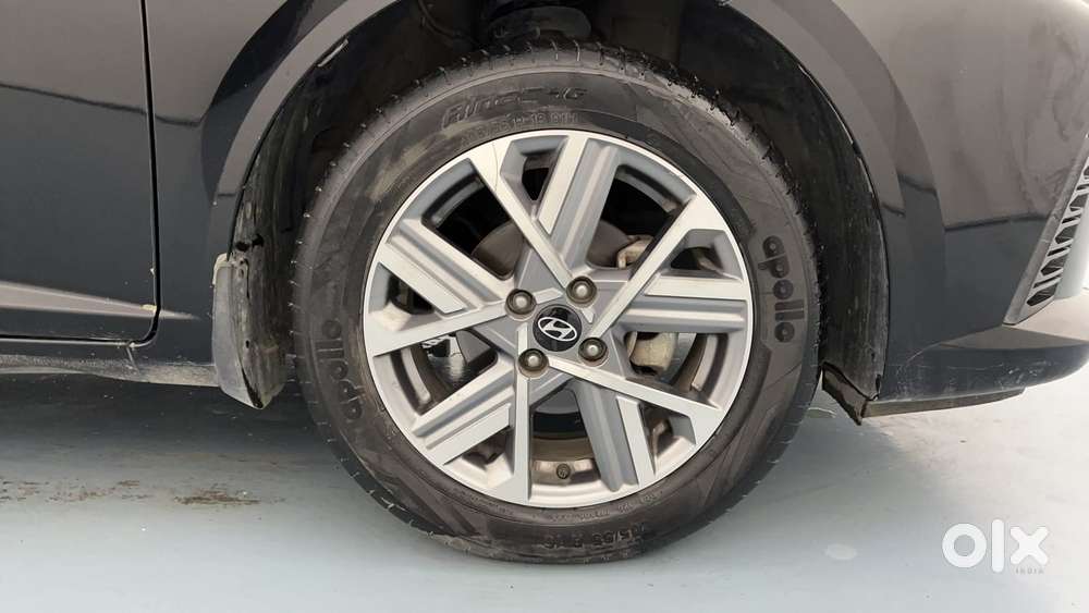 Hyundai Verna Sx 1.5 Petrol Ivt, 2023, Petrol