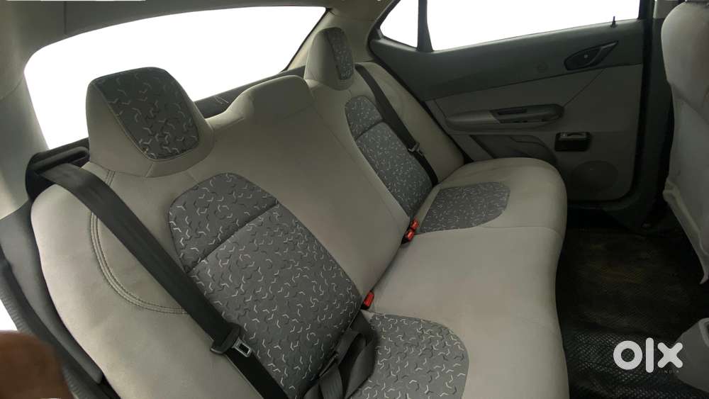 Tata Tigor Xe, 2021, Petrol