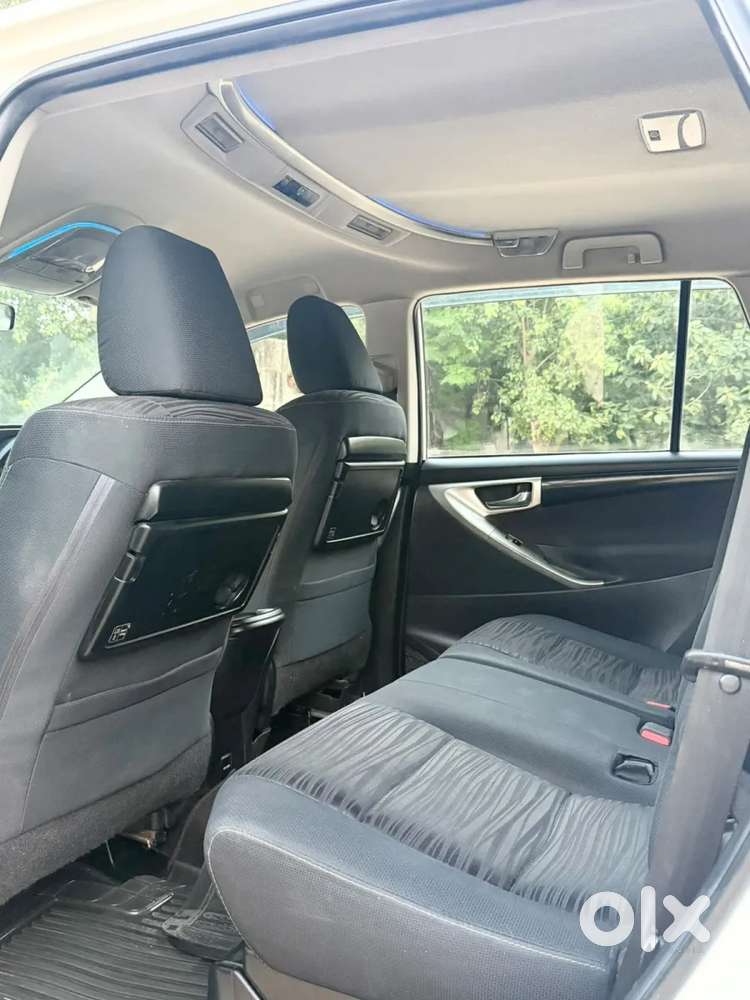 Toyota Innova Crysta 2.4 V 7 Str, 2017, Diesel