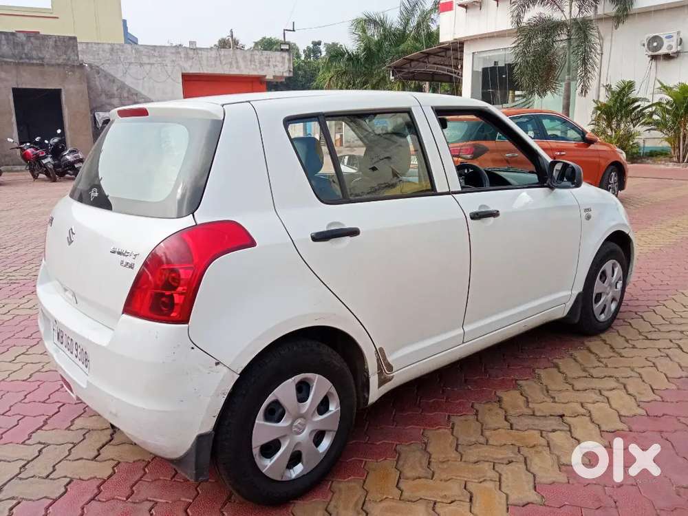 Maruti Suzuki Swift 2010 Diesel 135000 Km Driven