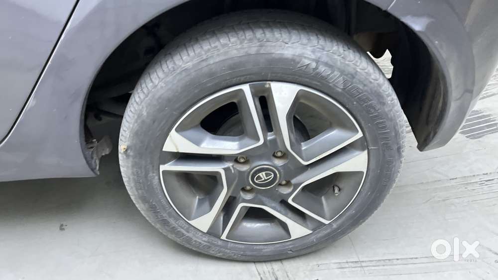 Tata Tiago Xza Plus, 2022, Petrol