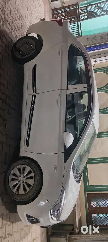 Hyundai Xcent Cng 2017 Model