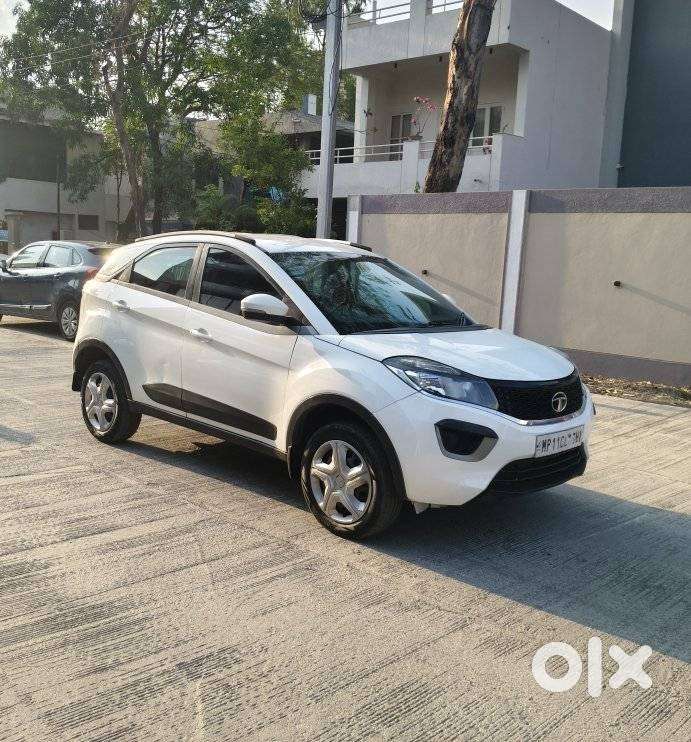 Tata Nexon 1.5 Revotorq Xt, 2018, Diesel