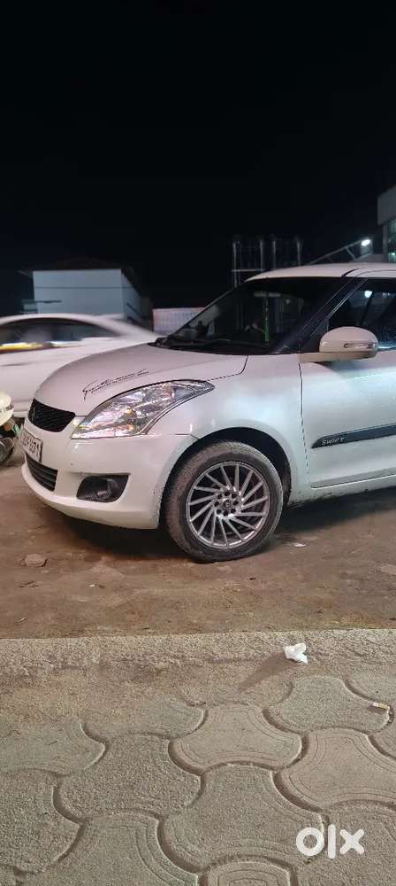 Good Condition After Market Allowy Wheels Android Strerio  Revers Cam