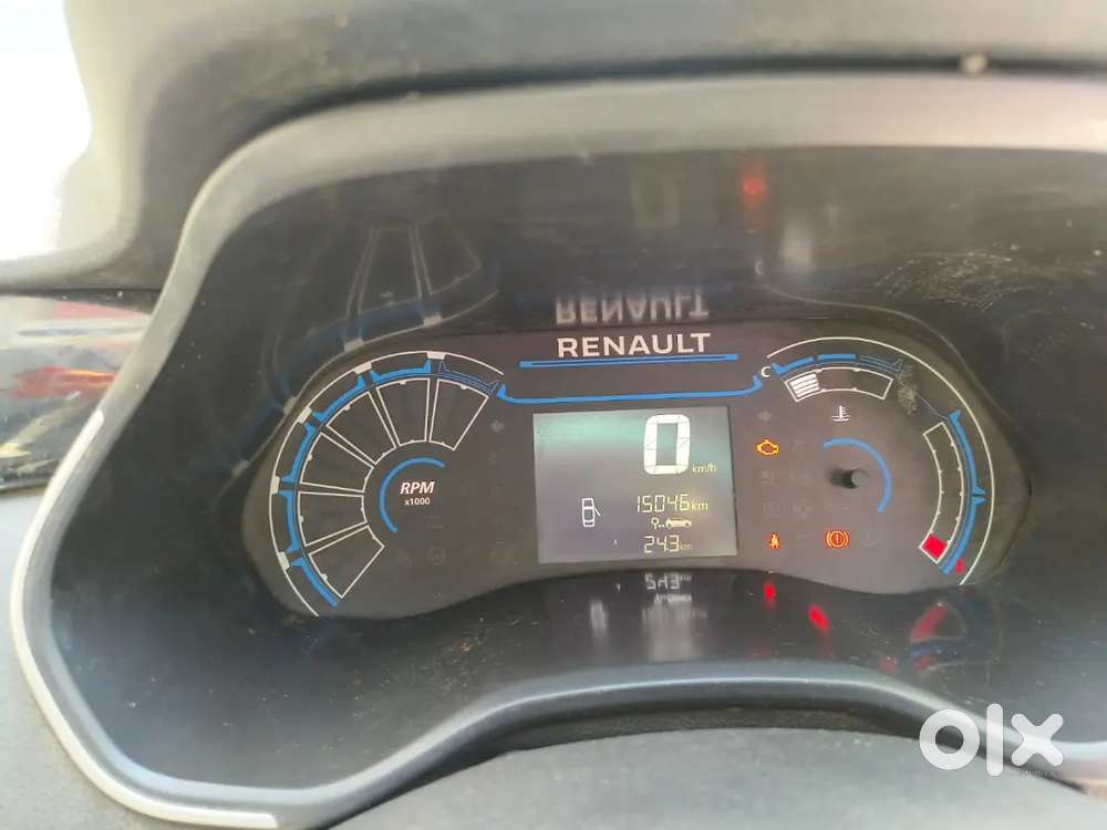 Renault Triber Petrol 27000 Km Driven