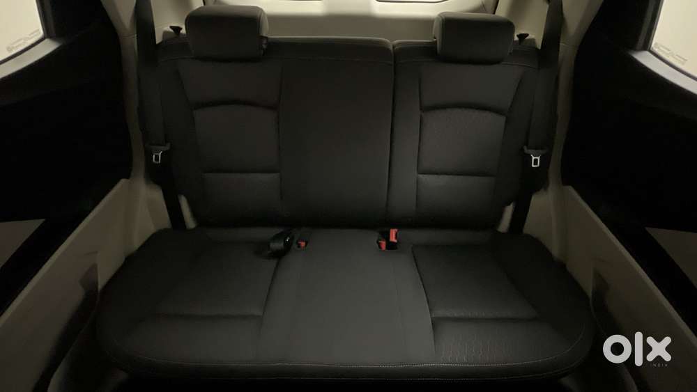 Mahindra Xuv300 W8 Amt Optional Diesel, 2022, Petrol