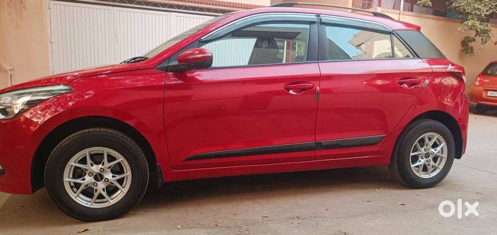 Hyundai Elite I20 Sportz (o) 1.2, 2015, Petrol