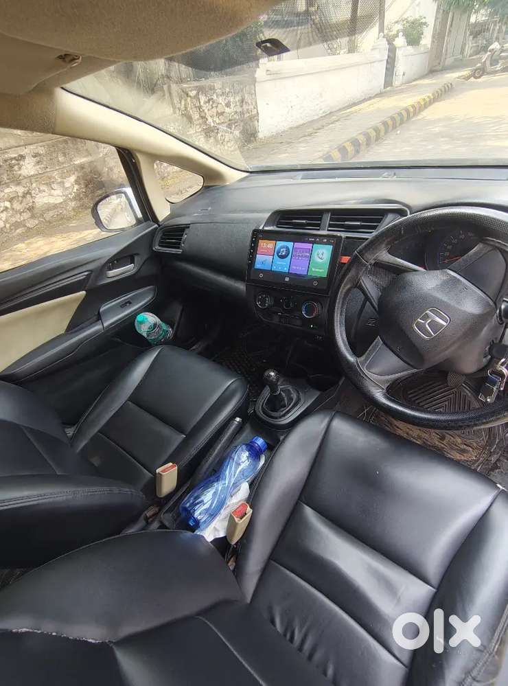 4-cylinder 99bhp 100ps 200nm Torque,,28 Mileage