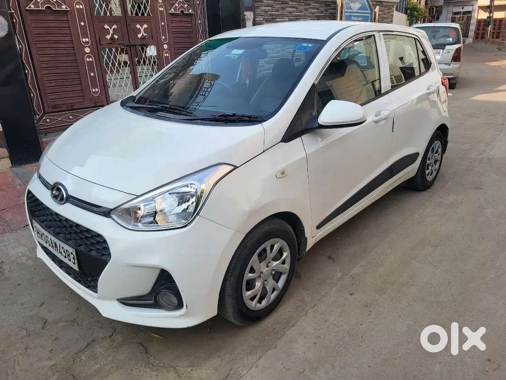 Hyundai Grand I10 Sportz 2017 Petrol Brand New Car