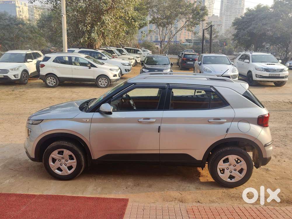 Hyundai Venue S Turbo Dct, 2019, Petrol