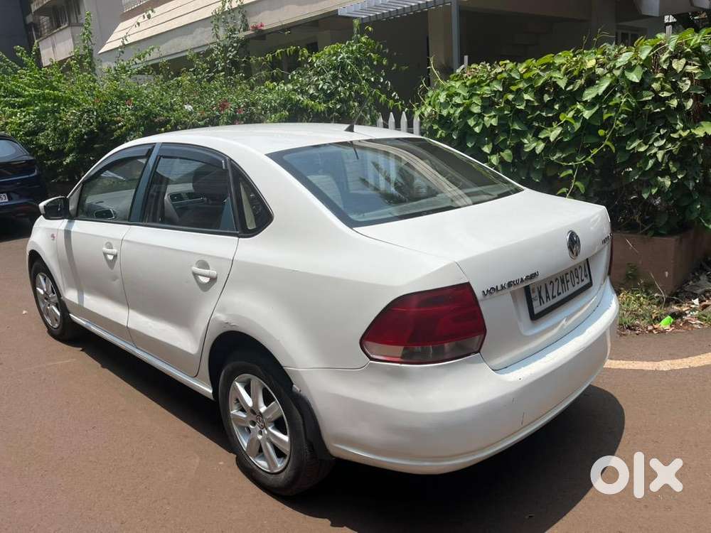 Volkswagen Car 2011 Petrol