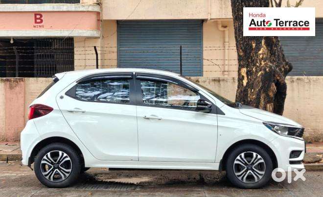 Tata Tiago Xza, 2024, Petrol