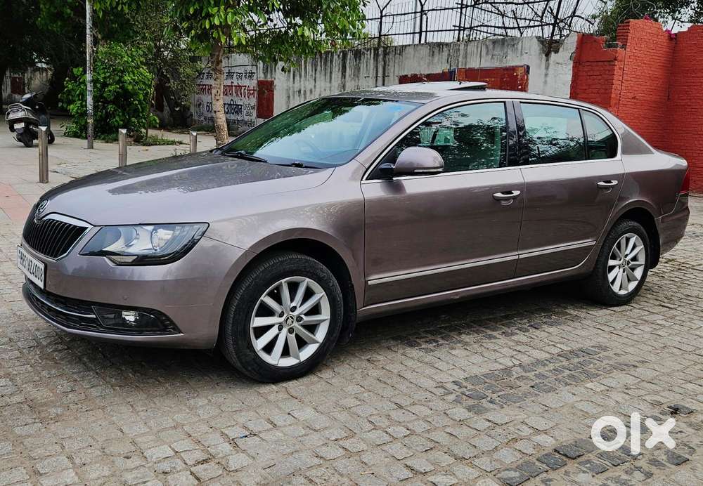 Skoda Superb 2013-2015 Elegance 1.8 Tsi At, 2014, Petrol