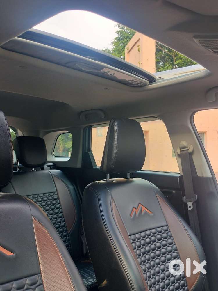 Maruti Suzuki Brezza 1.5 Zxi At Smart Hybrid, 2022, Petrol