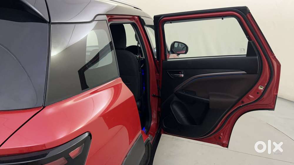 Maruti Suzuki Vitara Brezza 1.5 Zxi Plus At Dual Tone, 2022, Petrol