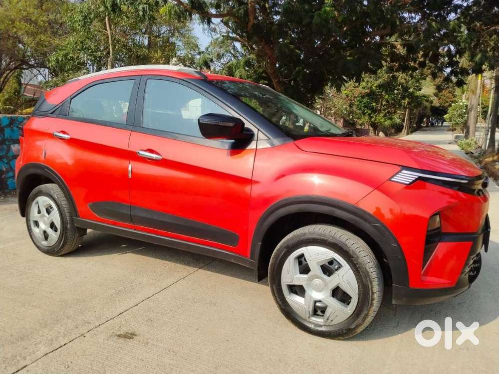 Tata Nexon Pure Plus (s) Petrol Amt, 2024, Petrol