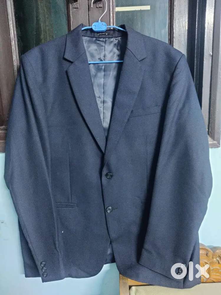 Men) Branded Coat,shirts, sweater,tracksuit at low price! Urgent