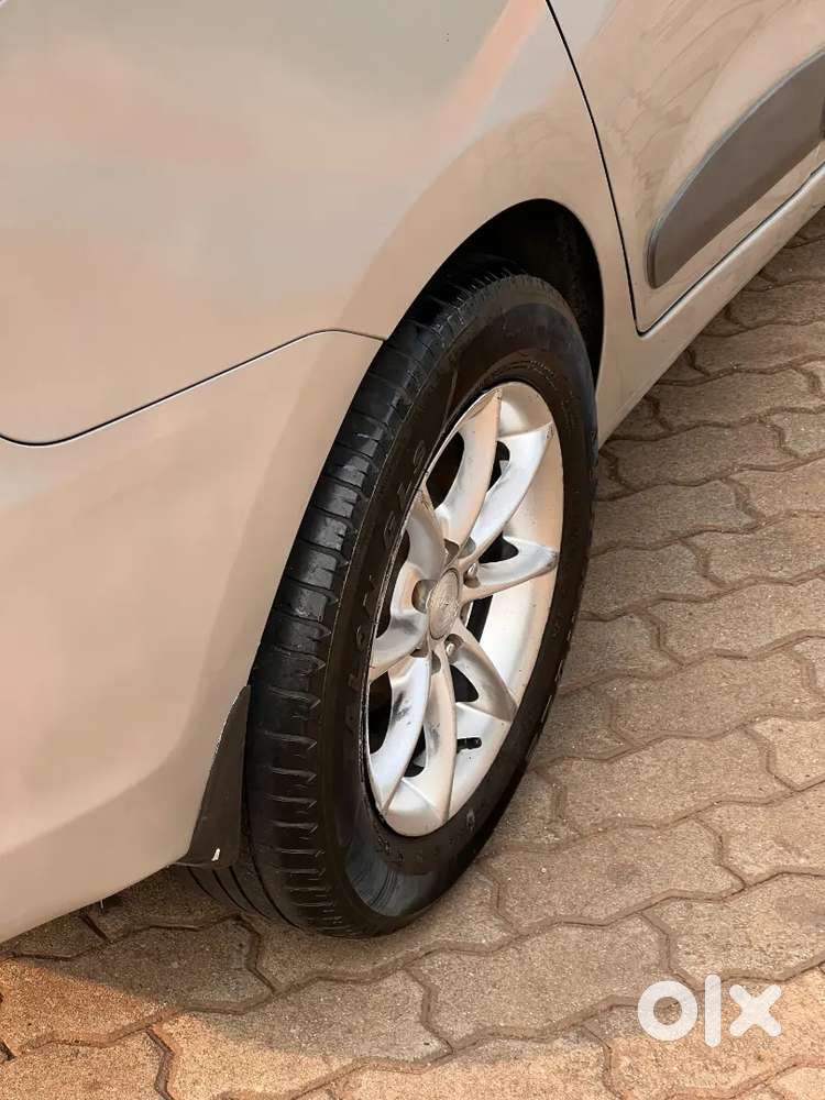 Hyundai Xcent 2014 Diesel Sx 130000 Km Driven