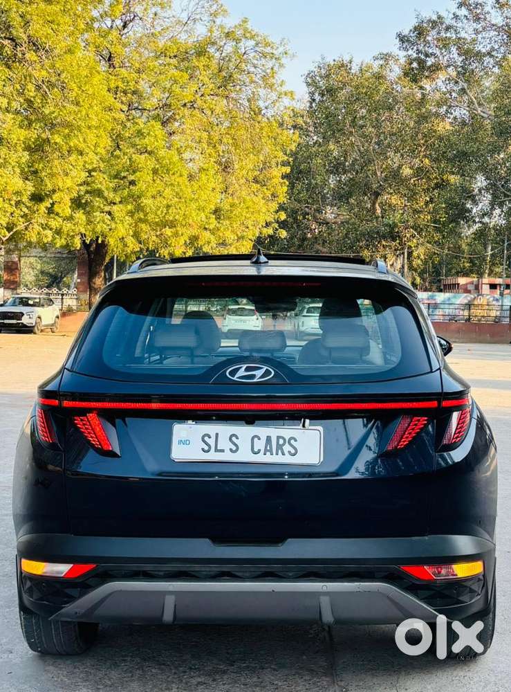Hyundai Tucson Signature 2.0 At Petrol Dual Tone, 2022, Petrol