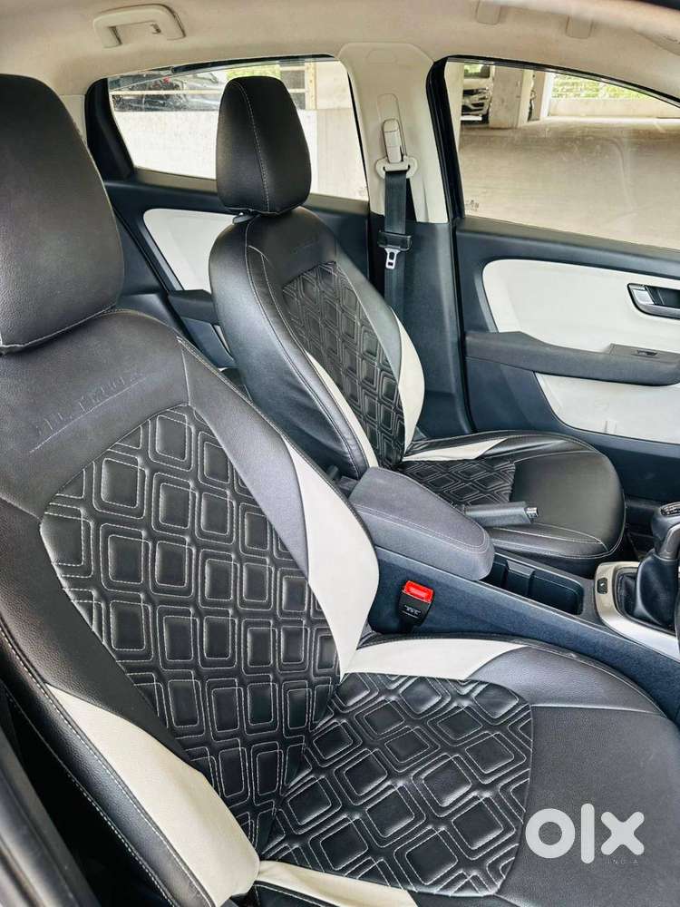 Tata Altroz Xz Diesel 2025  25k Km  1st Owner  Excellent Condition