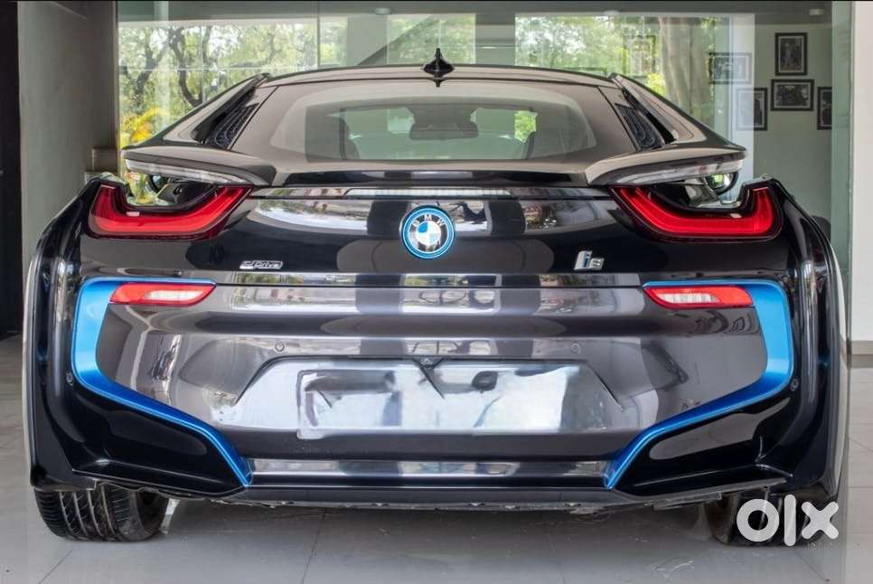 Bmw I8 Plug-in Hybrid  Sophisto Black  Well-maintained