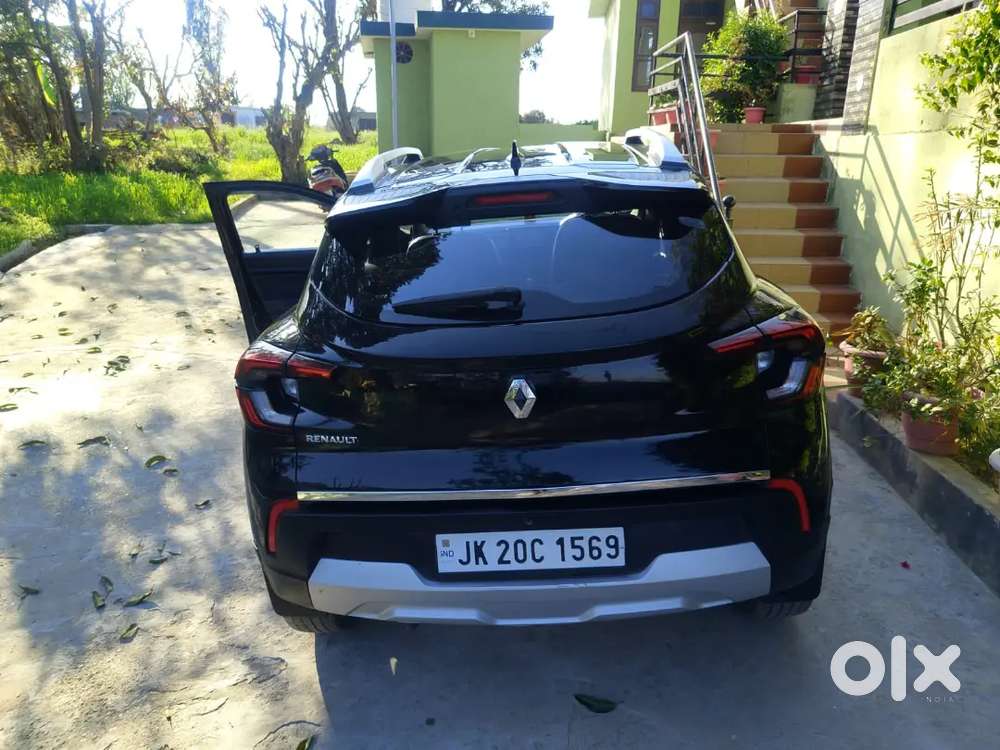 Mahindra Renault Logan 2023 Petrol 22000 Km Driven