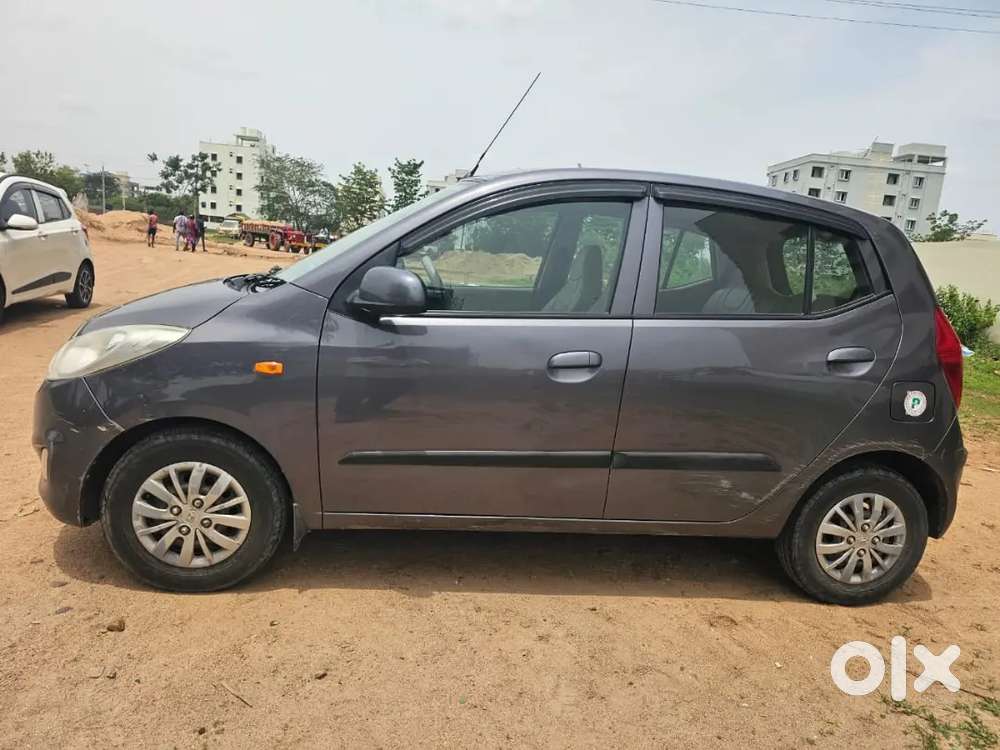 Hyundai I10 Sportz Manual 2015