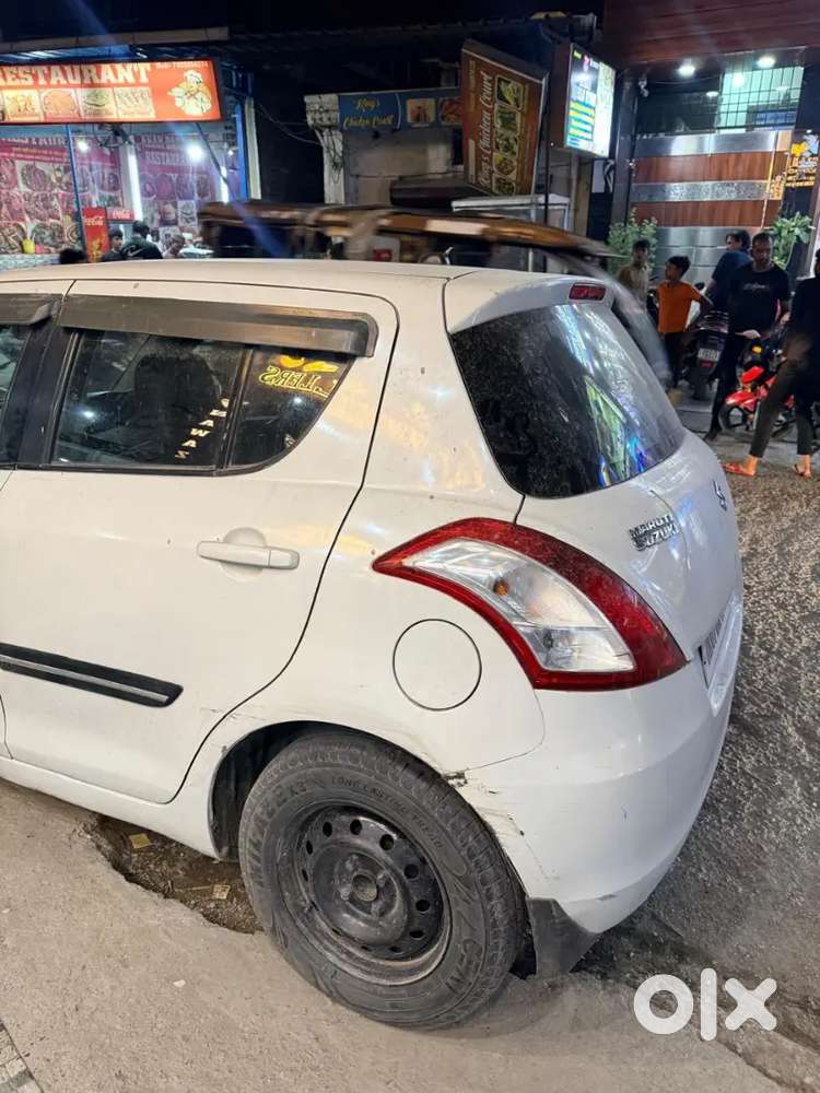Maruti Suzuki Swift 2015 Diesel 90000 Km Driven