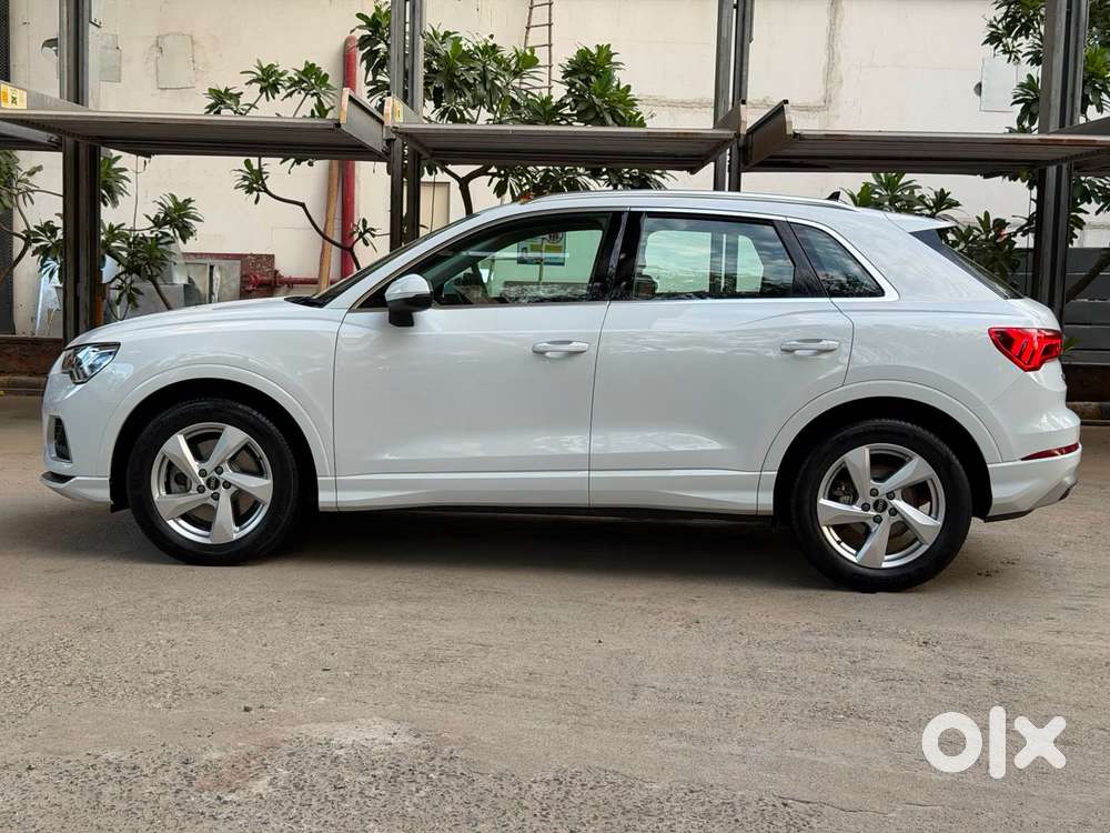 Audi Q3 40 Tfsi Premium Plus, 2023, Petrol