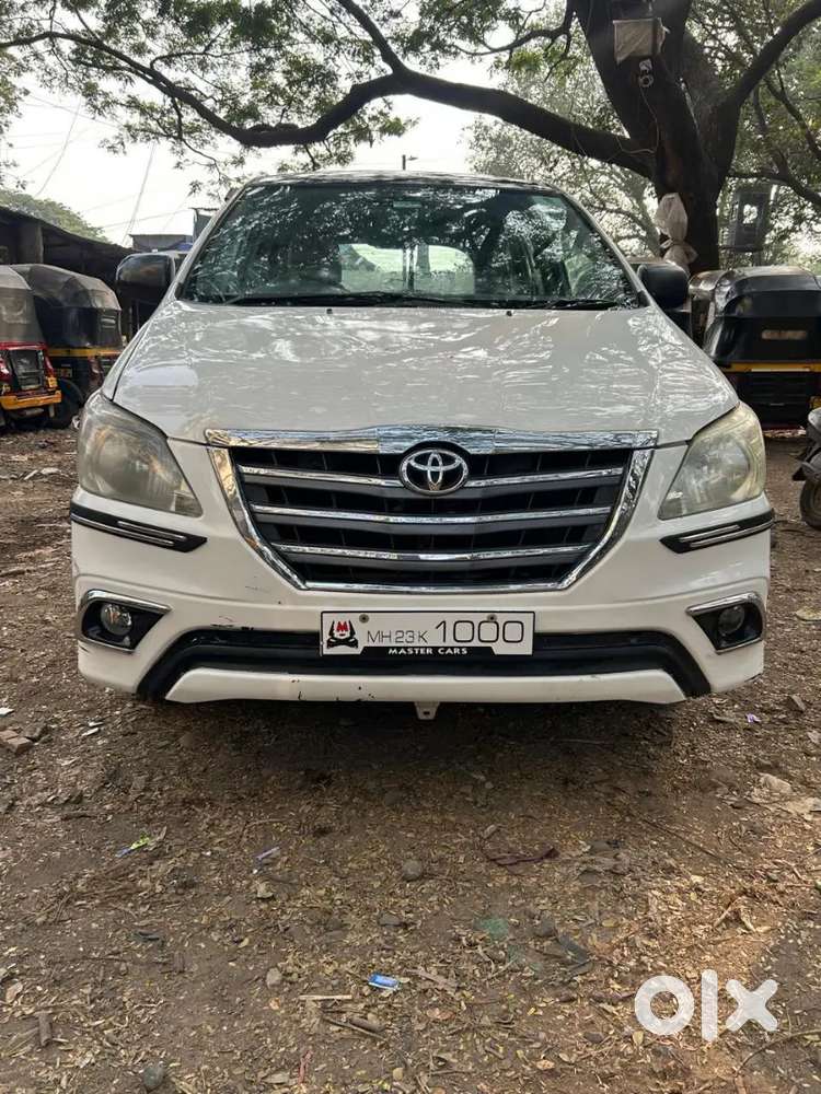 Toyota Innova 2005 Diesel Well Maintained , With Vip Number .