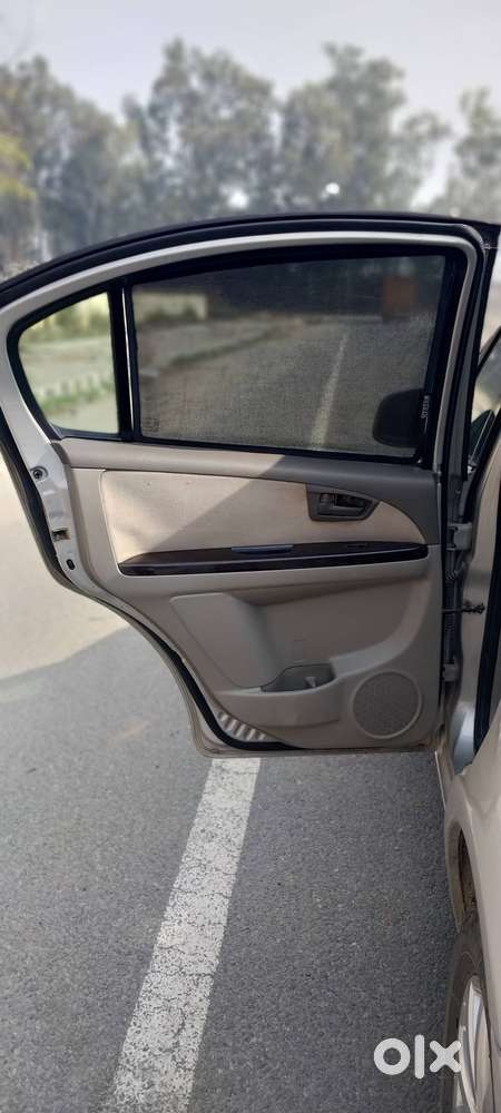 Maruti Suzuki Sx4 2011 Cng