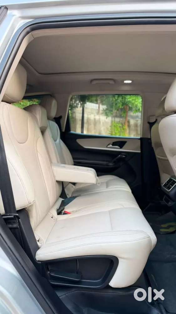 Mahindra Xuv700 2.2 Ax 7 Diesel Mt Luxury Pack Str, 2024, Diesel