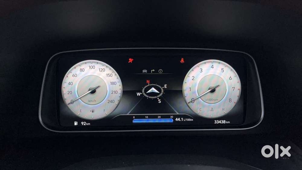 Hyundai Alcazar 2.0 Signature (o) Petrol At 7 Str, 2022, Petrol