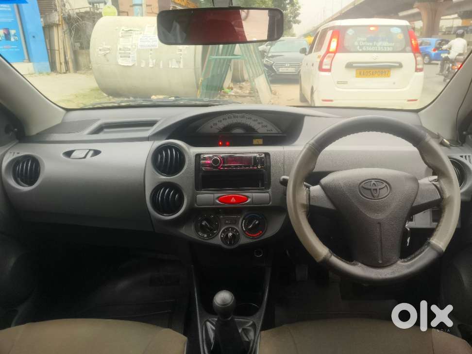 Toyota Etios Liva 2011-2012 G, 2012, Petrol
