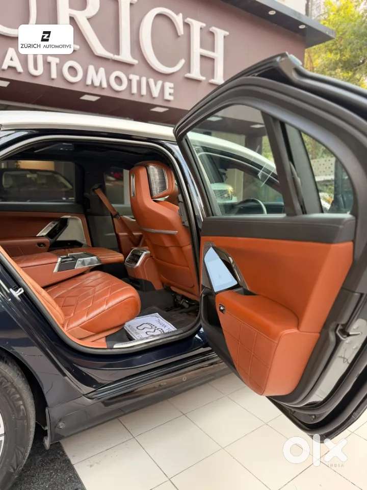 Bmw I7 Xdrive60, 2024, Electric