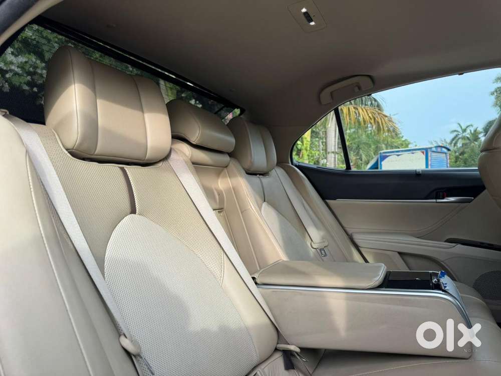 Toyota Camry 2.5 Hybrid, 2019, Petrol
