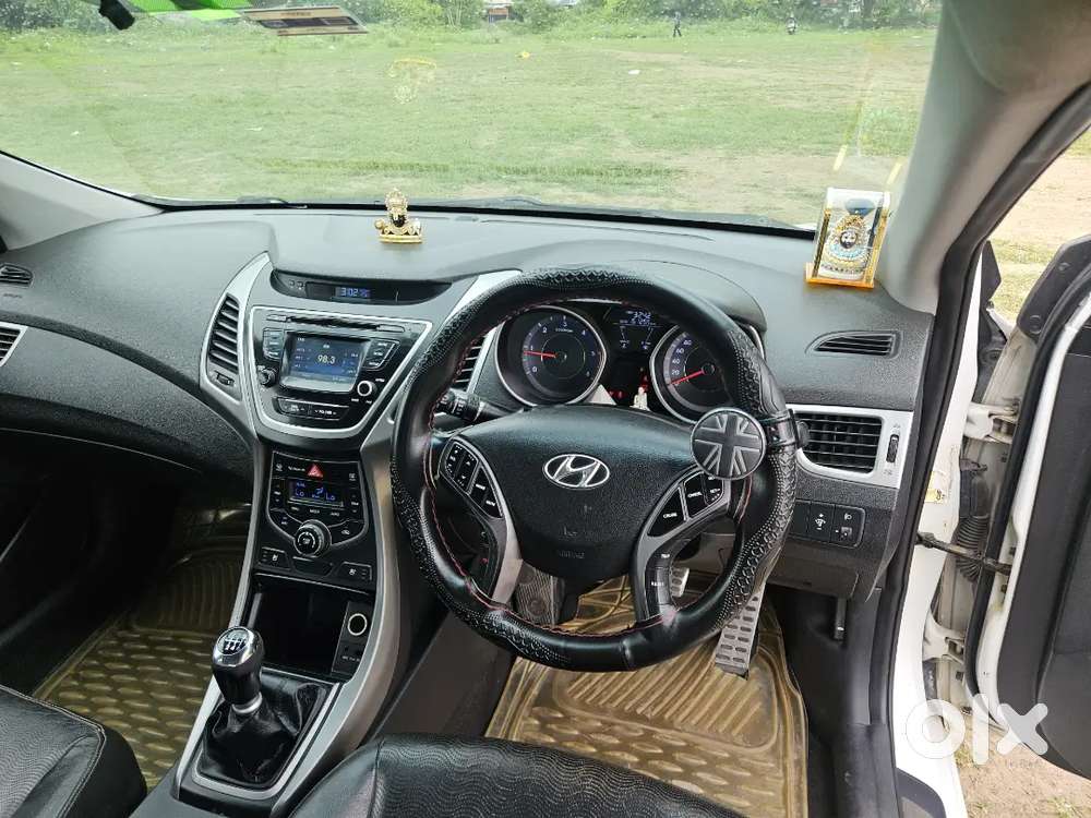 Hyundai New Elantra 2016 Diesel 161000 Km Driven